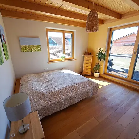 Alpakaleben Im ökologischen Holzhaus Mit Traumhafter Aussicht Und Alpakas Apartment Oberegg