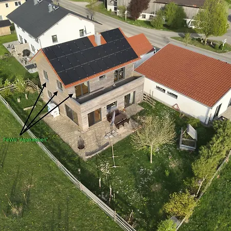 Alpakaleben Im ökologischen Holzhaus Mit Traumhafter Aussicht Und Alpakas *